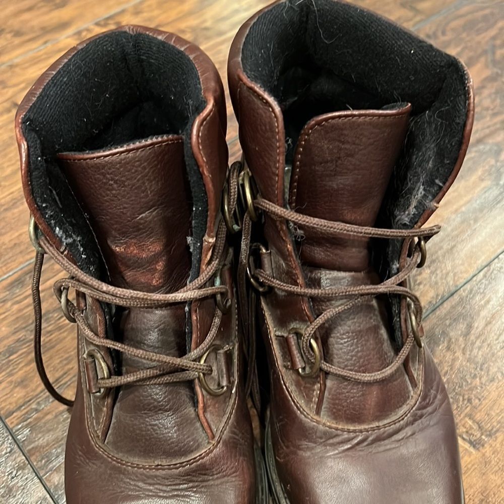 Sorel Sedona leather boots size 8 in EUC brown and black lace up combat boots - Picture 6 of 11